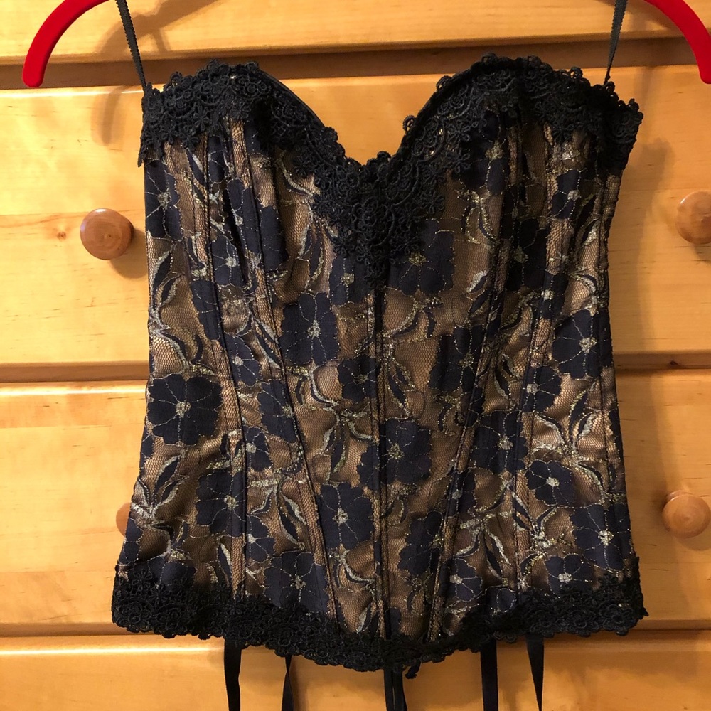 Shirley of Hollywood Corset Size 34